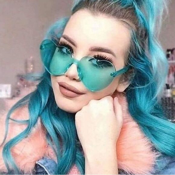 Heart Shaped Rimless Sunglasses - Blue - Picture 6 of 6